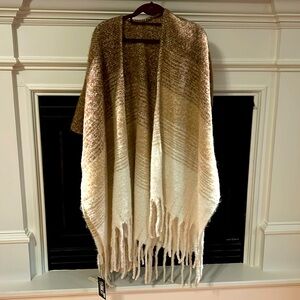 Justin & Taylor Shawl / Poncho-type blankety sweater
